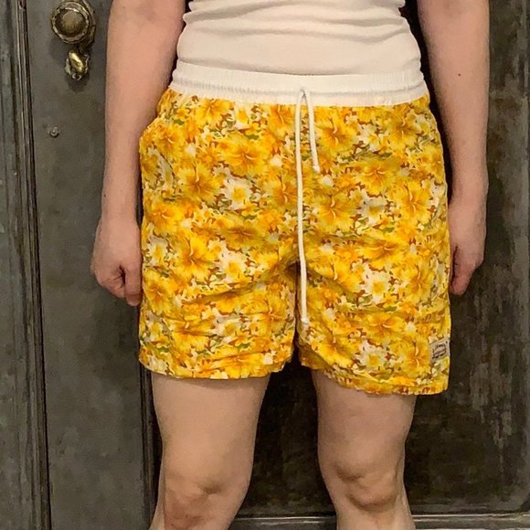 Vintage 8s Hawaiian Style Board Shorts 